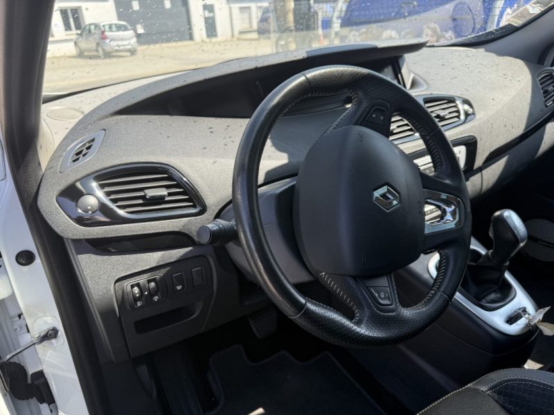 RENAULT MEGANE SCENIC 2016