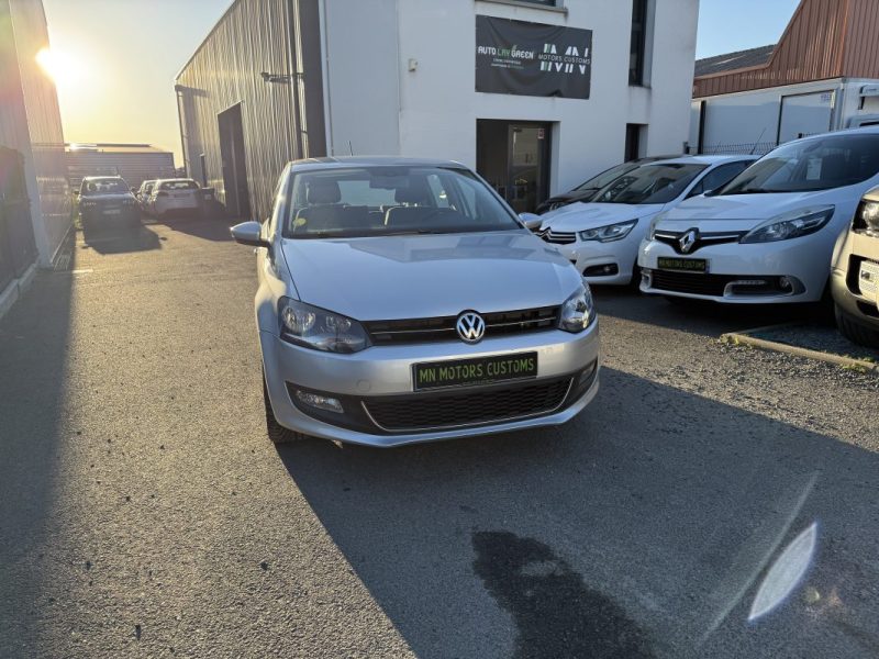 VOLKSWAGEN POLO 2014