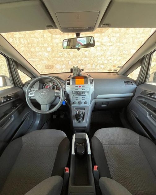 OPEL ZAFIRA 2009