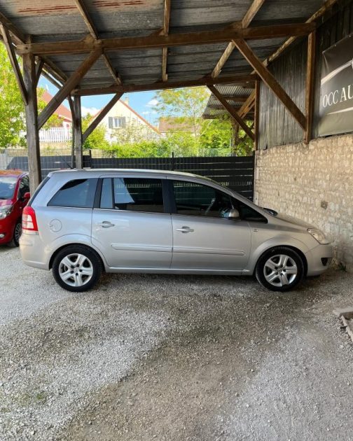 OPEL ZAFIRA 2009