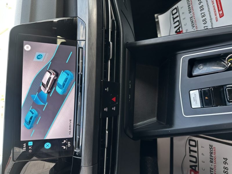 VOLKSWAGEN GOLF 2022