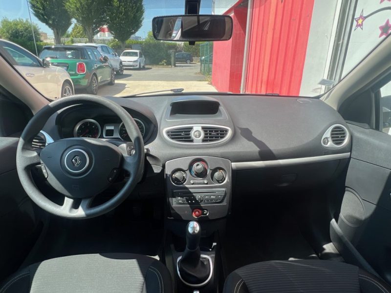 RENAULT CLIO 2012