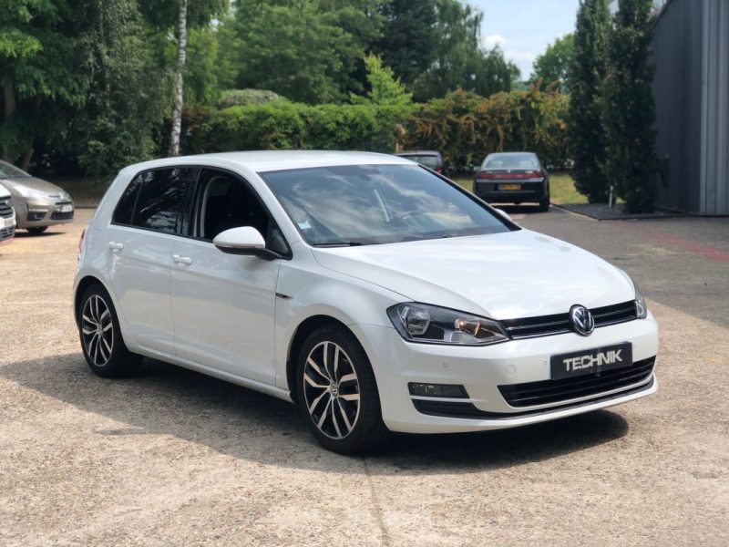 VOLKSWAGEN GOLF 2015