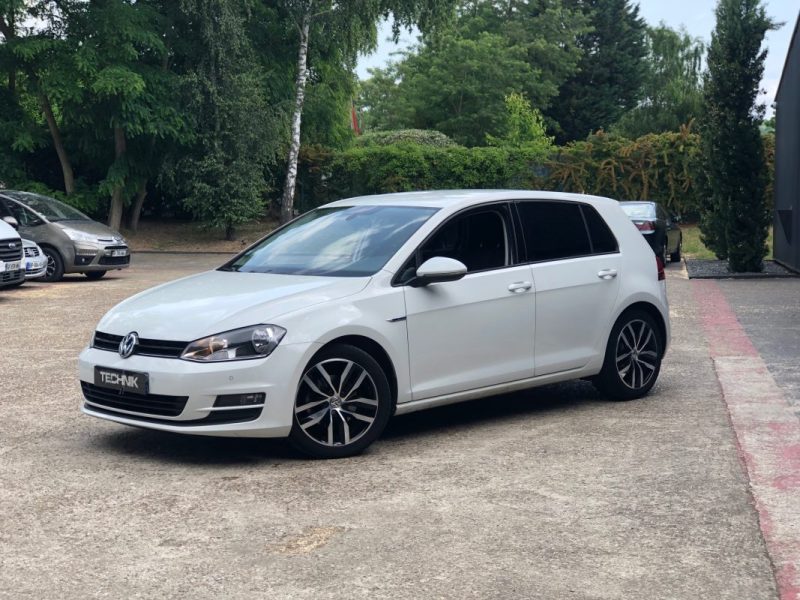 VOLKSWAGEN GOLF 2015