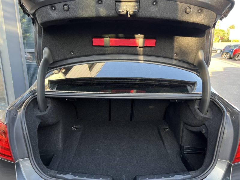 BMW SERIE 3 F30 318D 2.0 143 Cv GRAND GPS INTERIEUR CUIR CAMERA RECUL - GARANTIE 6 MOIS