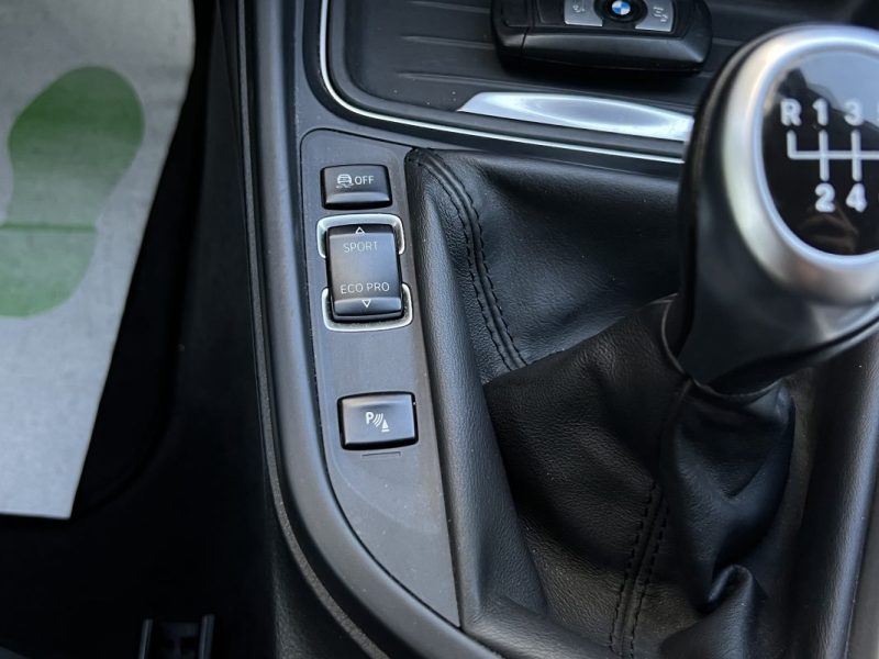 BMW SERIE 3 F30 318D 2.0 143 Cv GRAND GPS INTERIEUR CUIR CAMERA RECUL - GARANTIE 6 MOIS