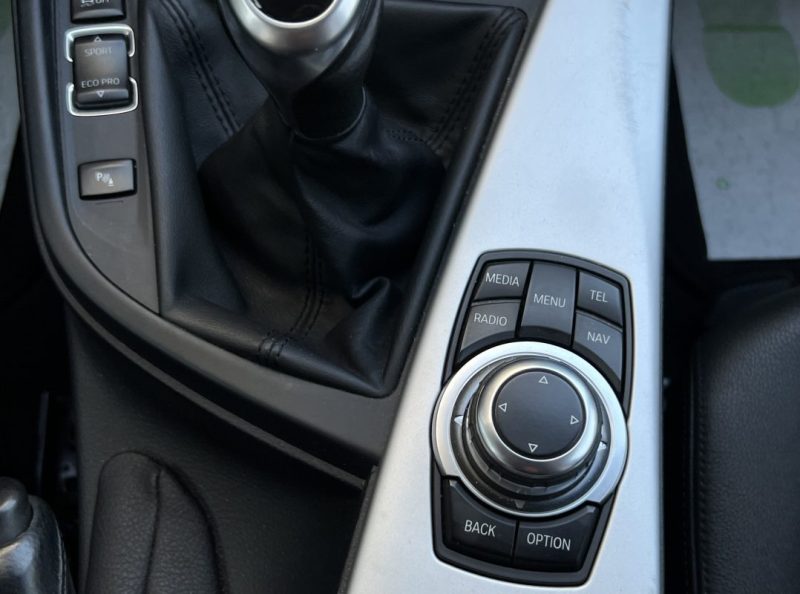 BMW SERIE 3 F30 318D 2.0 143 Cv GRAND GPS INTERIEUR CUIR CAMERA RECUL - GARANTIE 6 MOIS