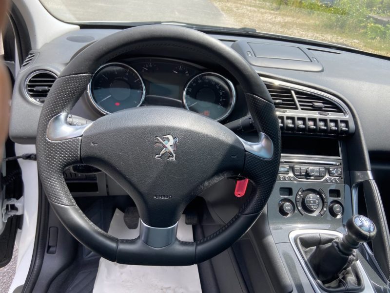 PEUGEOT 3008 1.2 130CV BUSINESS