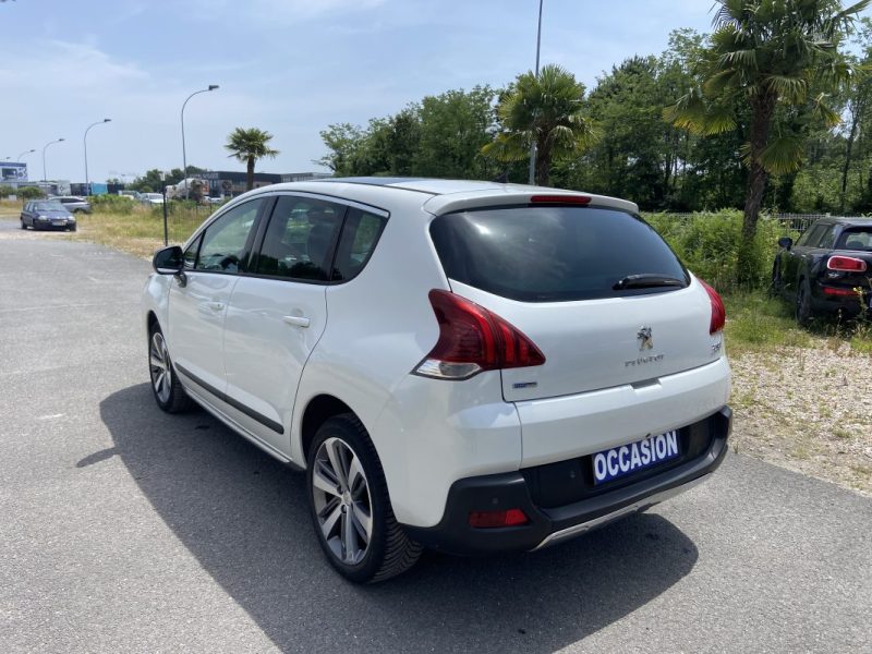 PEUGEOT 3008 1.2 130CV BUSINESS