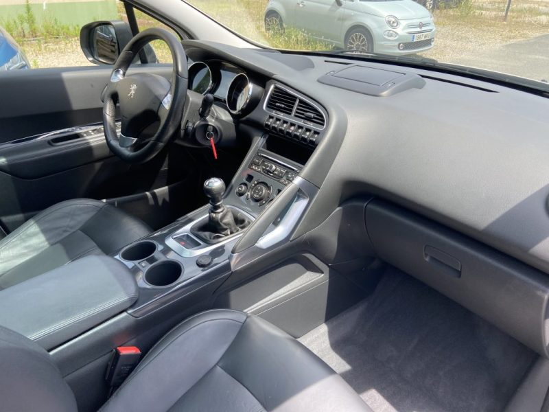 PEUGEOT 3008 1.2 130CV BUSINESS