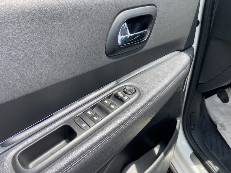 PEUGEOT 3008 1.2 130CV BUSINESS