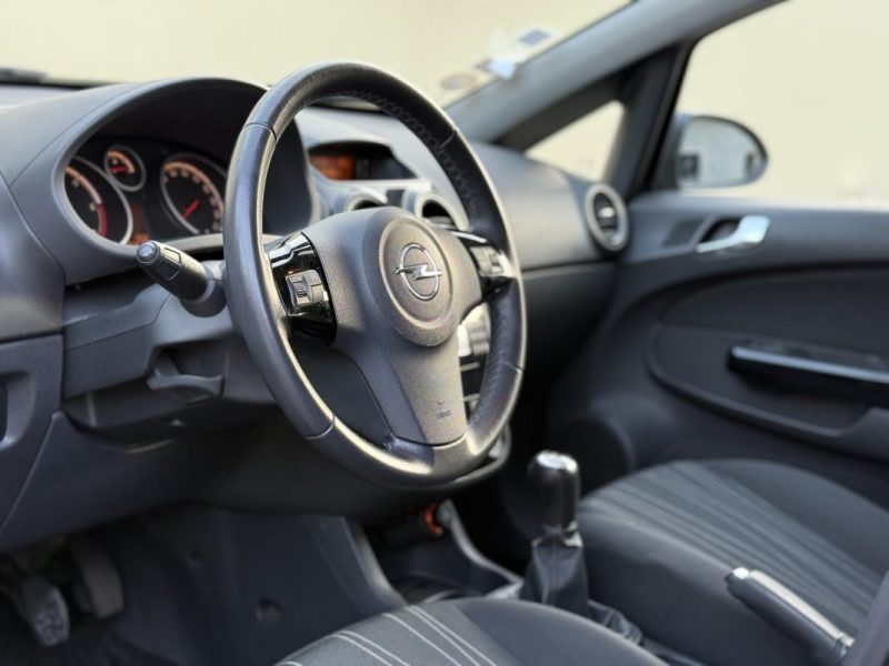 OPEL CORSA 2010