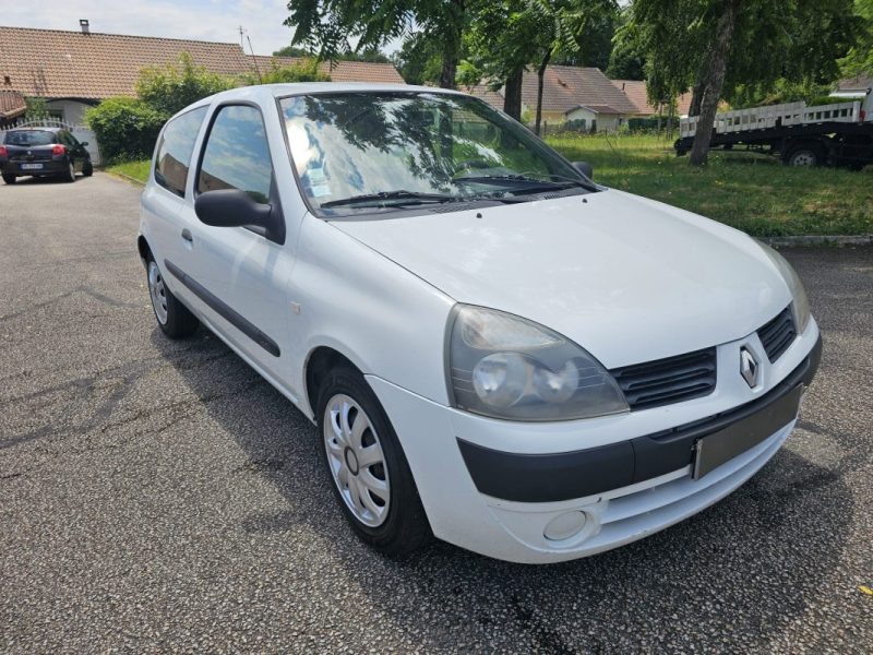 RENAULT CLIO 2005