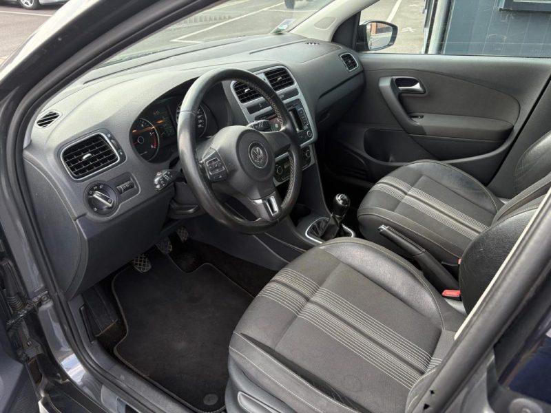 VOLKSWAGEN POLO 2012