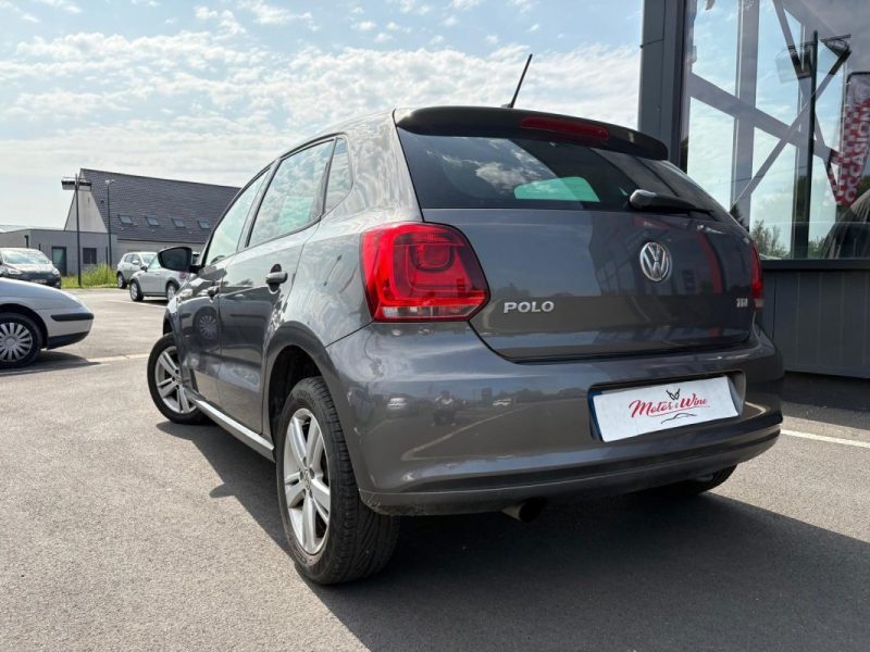 VOLKSWAGEN POLO 2012