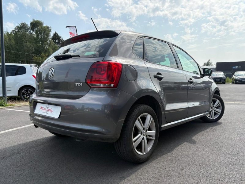VOLKSWAGEN POLO 2012