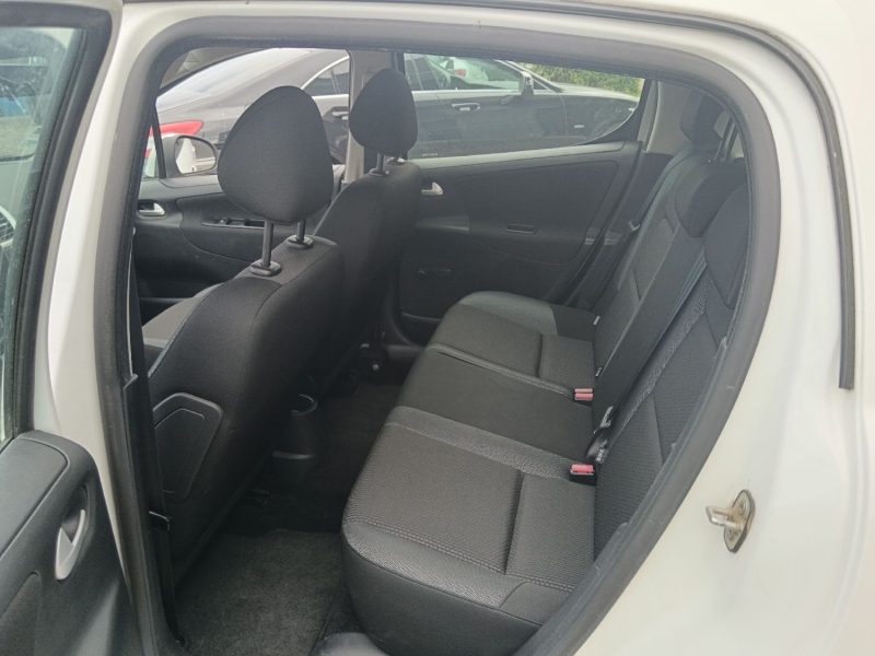 PEUGEOT 207+ 1.4 hdi 70 cv / 1ère Main / Suivi complet / Injecteurs neufs Peugeot