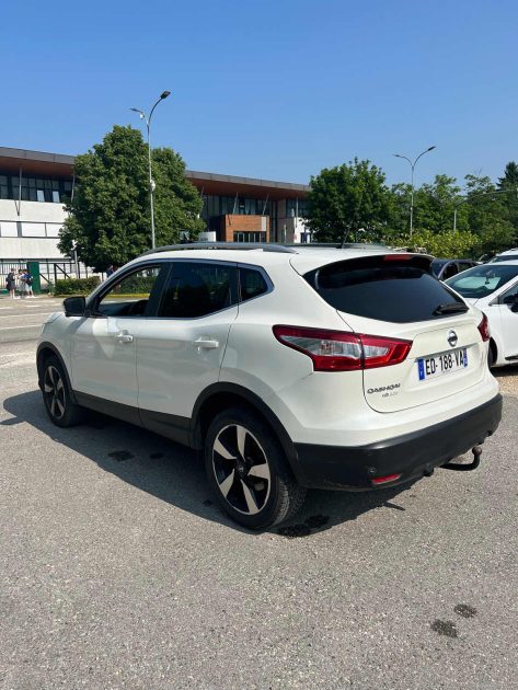 NISSAN QASHQAI 2016