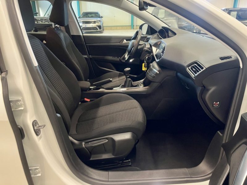 PEUGEOT 308 SW 1.5 Bluehdi 130ch S&S BVM6 Style 1ère Main GARANTIE 6 MOIS