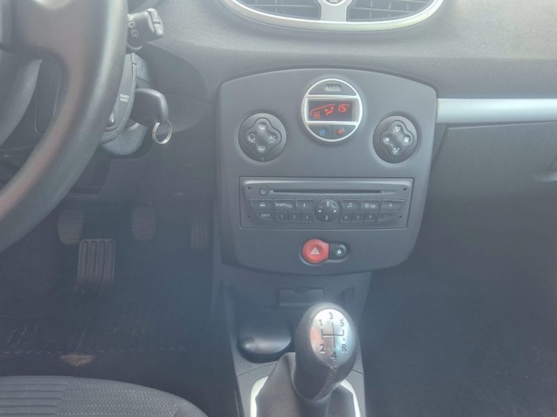 RENAULT CLIO 2010