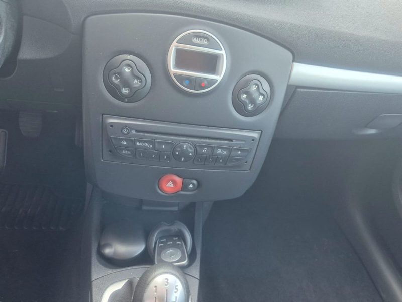 RENAULT CLIO 2010