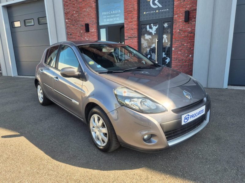 RENAULT CLIO 2010