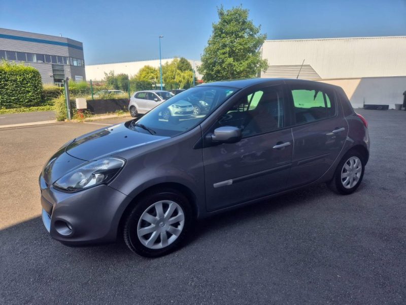 RENAULT CLIO 2010