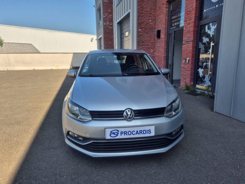 VOLKSWAGEN POLO 2016