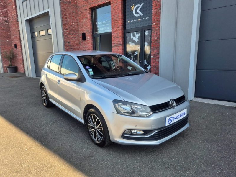 VOLKSWAGEN POLO 2016
