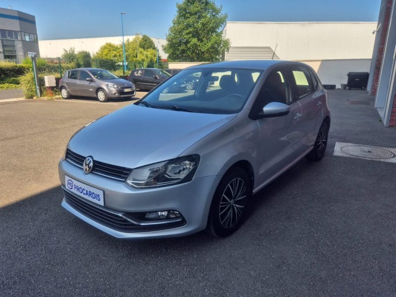 VOLKSWAGEN POLO 2016