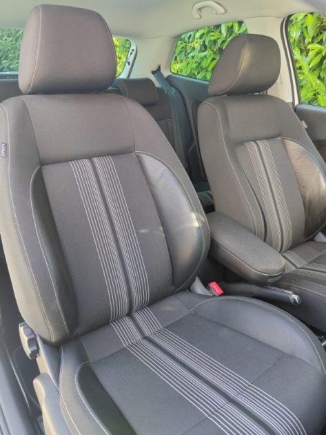 VOLKSWAGEN POLO 2012