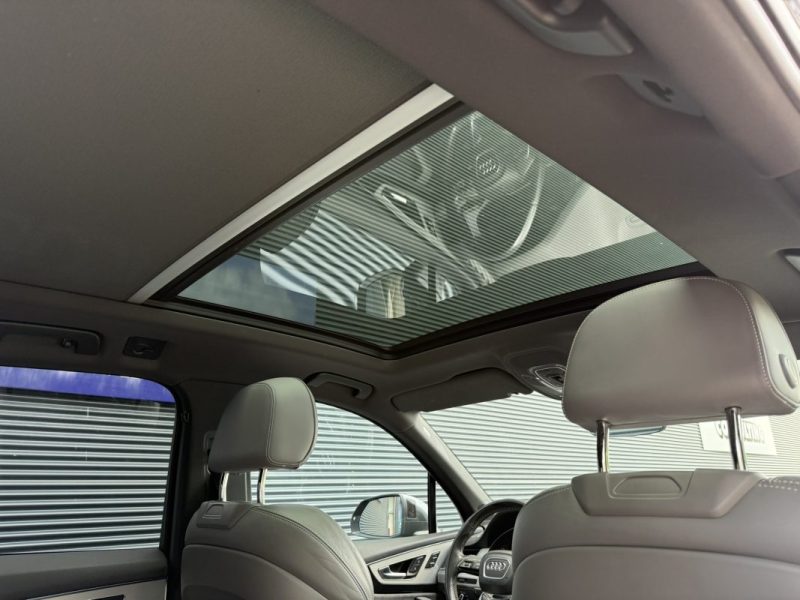 AUDI Q7 / 7 PLACES V6 QUATTRO 218cv S-LINE
