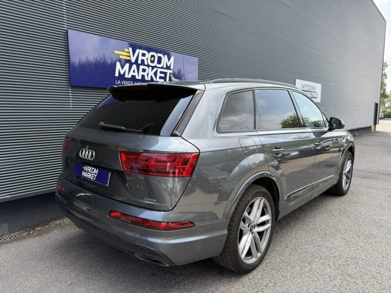 AUDI Q7 / 7 PLACES V6 QUATTRO 218cv S-LINE