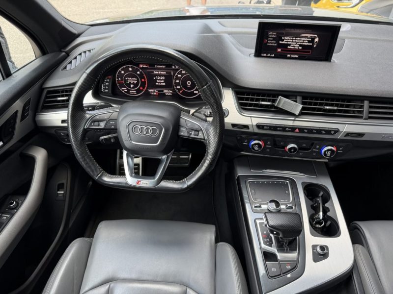 AUDI Q7 / 7 PLACES V6 QUATTRO 218cv S-LINE