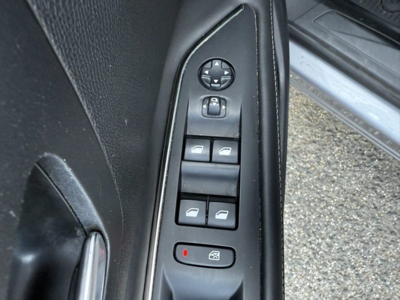 PEUGEOT 3008 120cv ACTIVE BUSINESS