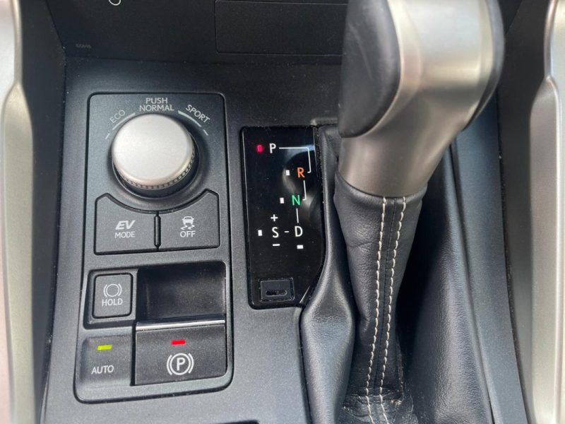 LEXUS NX300H AWD Luxe Pack Sécurité 02/2017