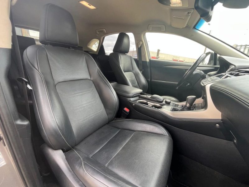 LEXUS NX300H AWD Luxe Pack Sécurité 02/2017