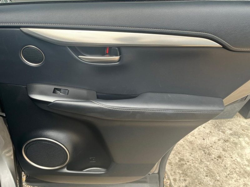 LEXUS NX300H AWD Luxe Pack Sécurité 02/2017