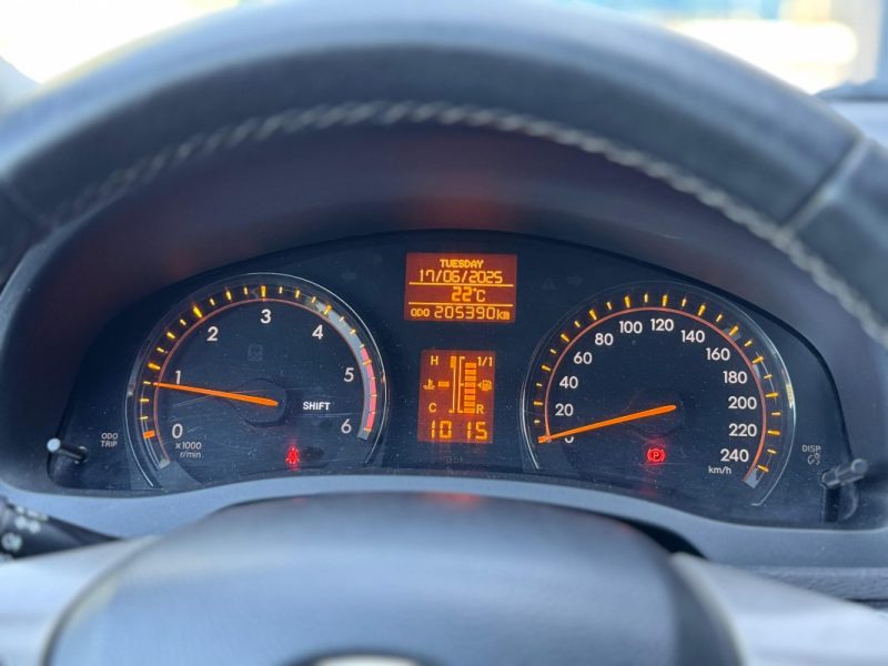 TOYOTA AVENSIS SW 2.0 126 ch Dynamic