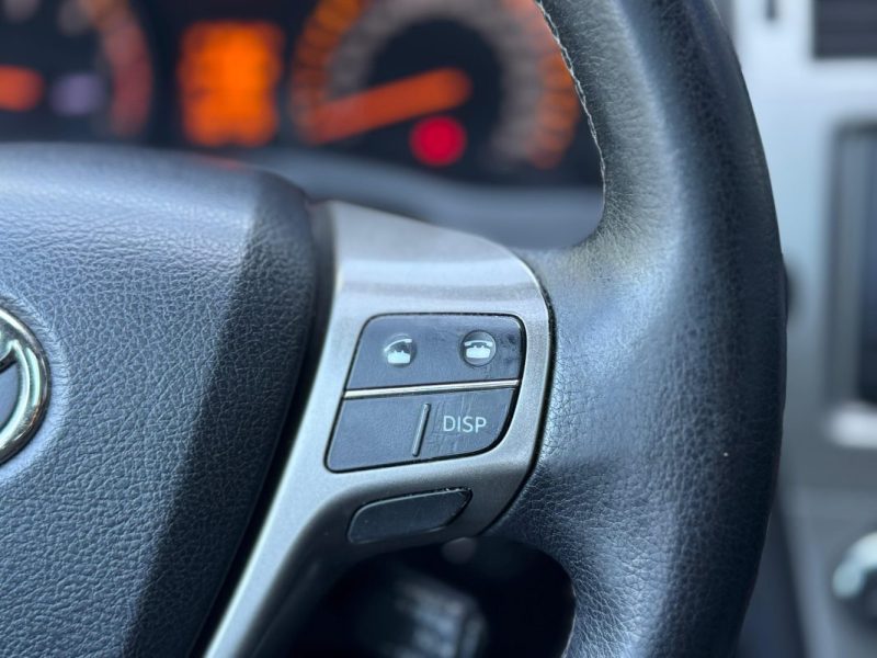 TOYOTA AVENSIS SW 2.0 126 ch Dynamic