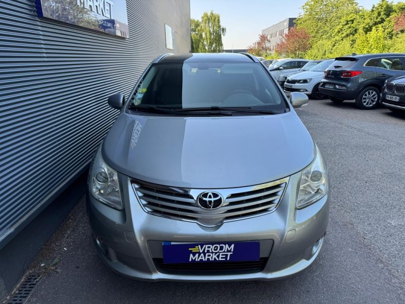TOYOTA AVENSIS SW 2.0 126 ch Dynamic