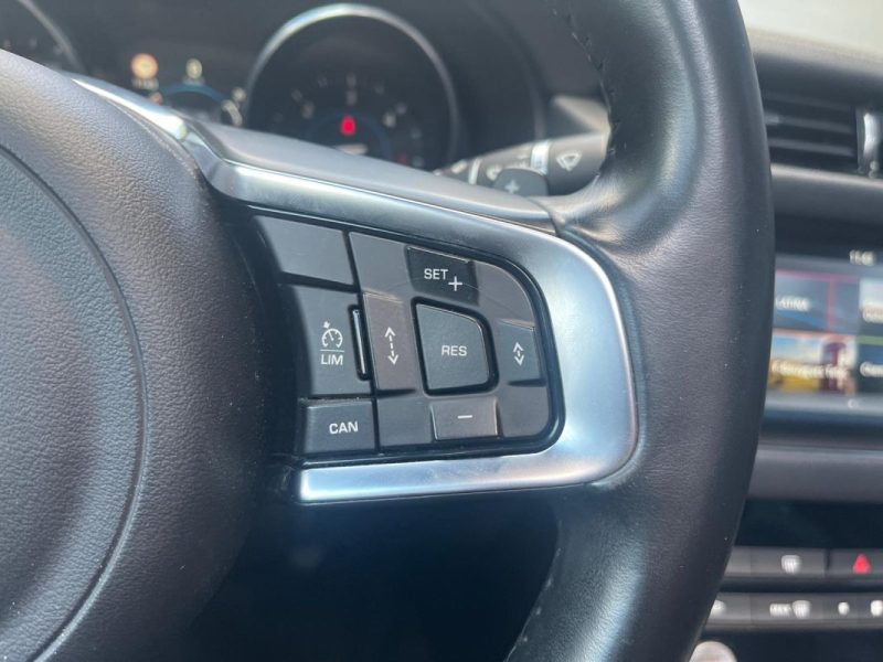 JAGUAR XF  2.0D 180cv