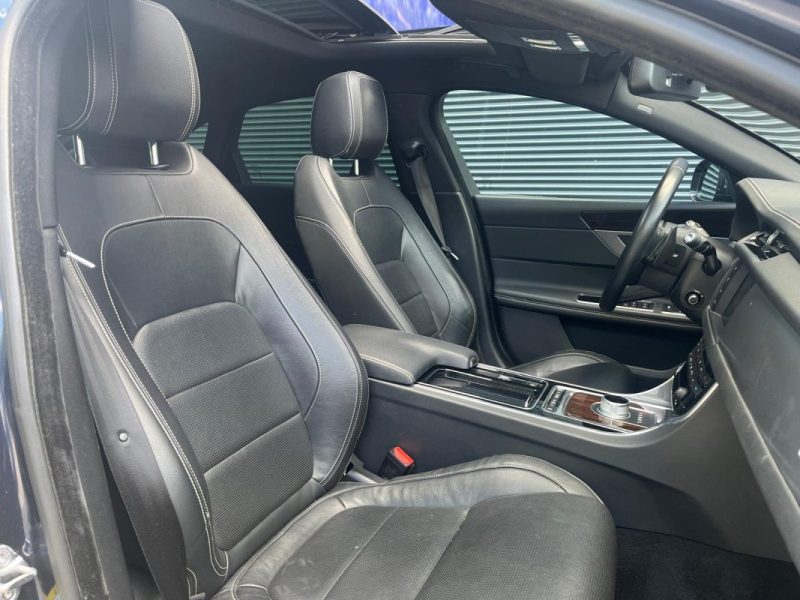 JAGUAR XF  2.0D 180cv