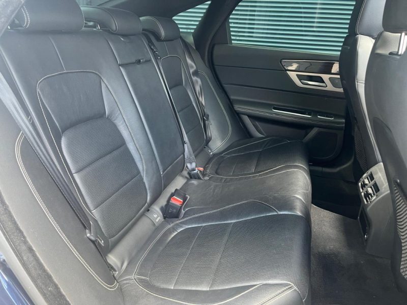 JAGUAR XF  2.0D 180cv