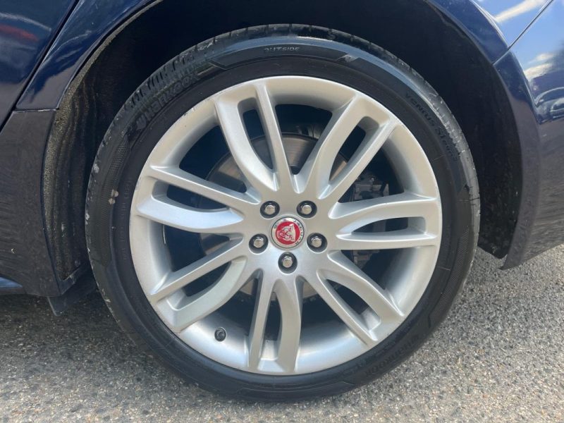 JAGUAR XF  2.0D 180cv