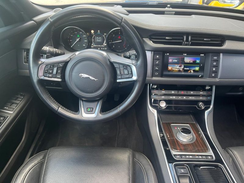 JAGUAR XF  2.0D 180cv