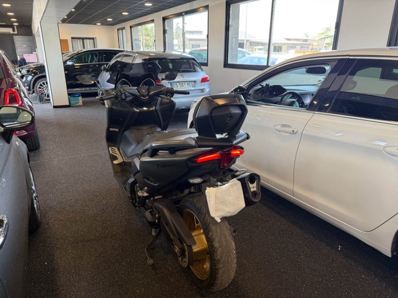 YAMAHA T MAX 560  2021