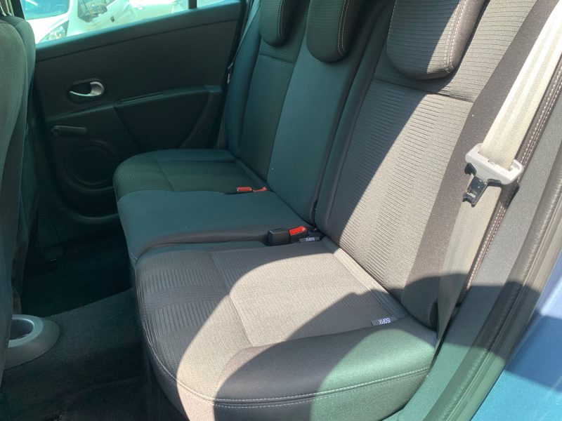 RENAULT CLIO 2010 1.2i