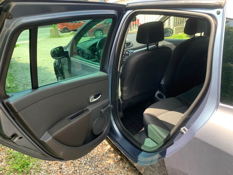 RENAULT CLIO 2010 1.2i