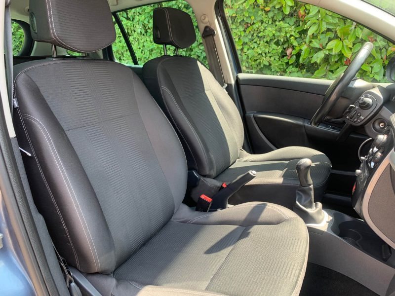 RENAULT CLIO 2010 1.2i